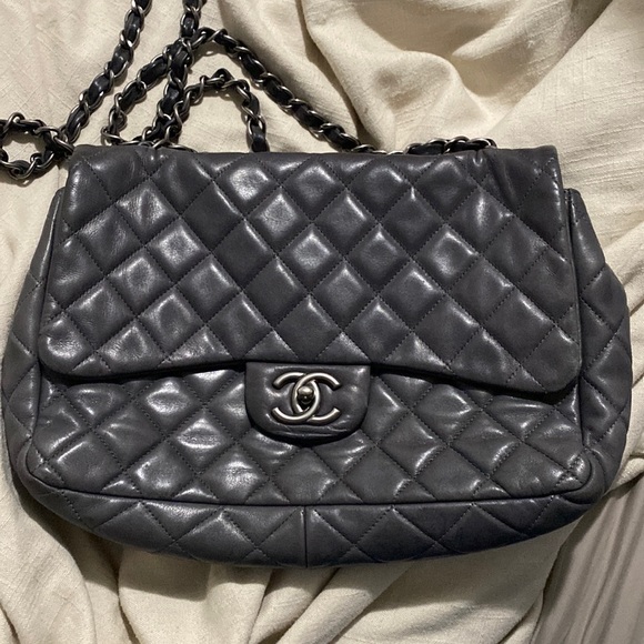 Jumbo Grey Chanel purse - Picture 1 of 6